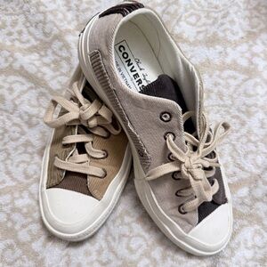 Converse Beige and Brown Corduroy Sneakers lightly worn, good shape